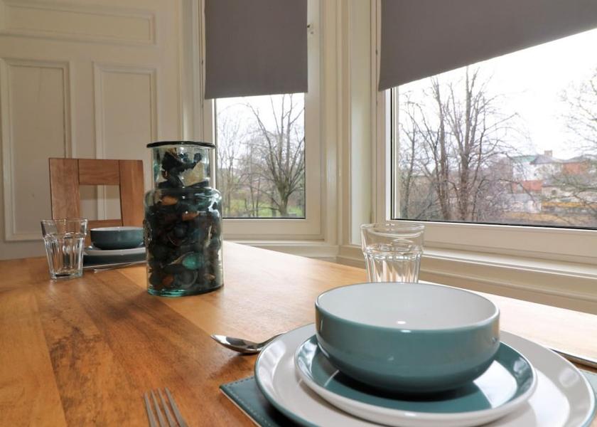 Scotland Airdrie Room