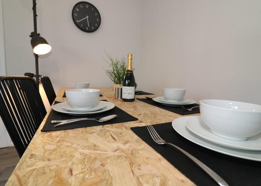 Scotland Airdrie Room