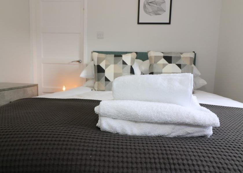 Scotland Airdrie Room