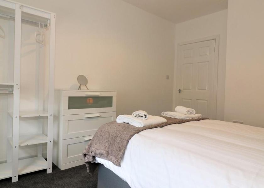 Scotland Airdrie Room