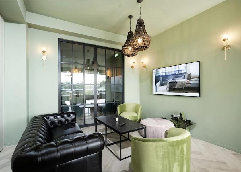 England Harrow Lobby