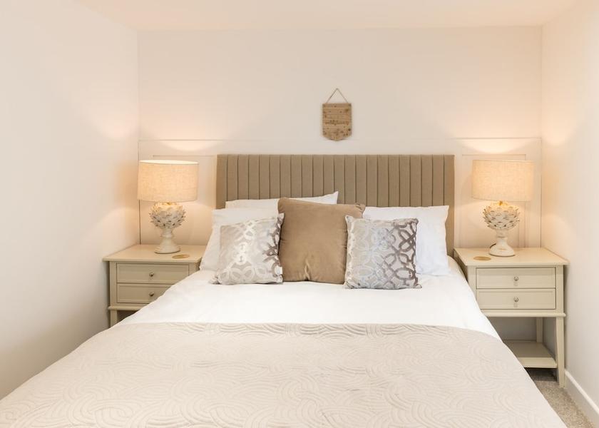England High Peak Room