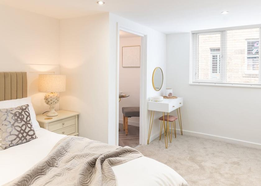 England High Peak Room