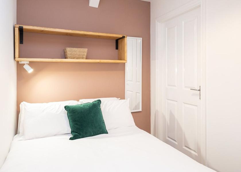 England Alnwick Room