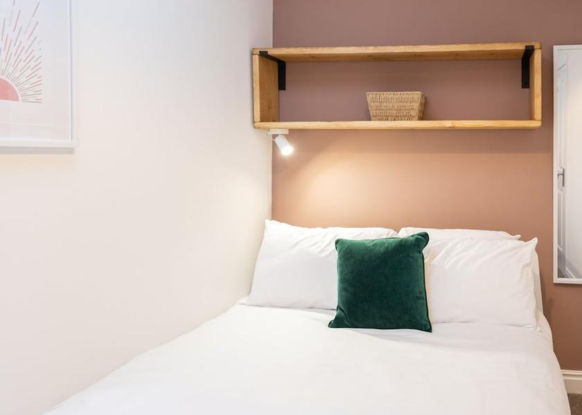 England Alnwick Room