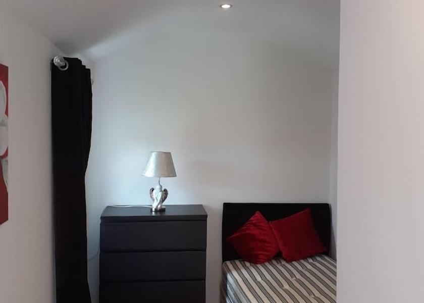 Wales Blackwood Room