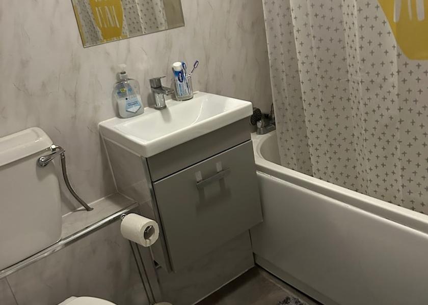 England Enfield Bathroom