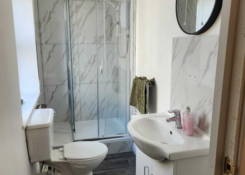 Wales Bridgend Bathroom