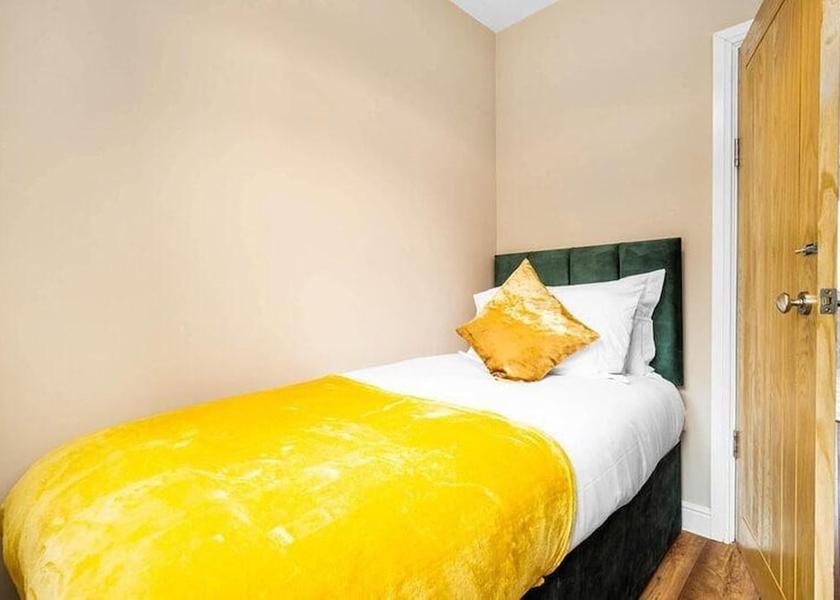 England Oldbury Room