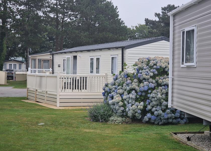 England Par Exterior Detail