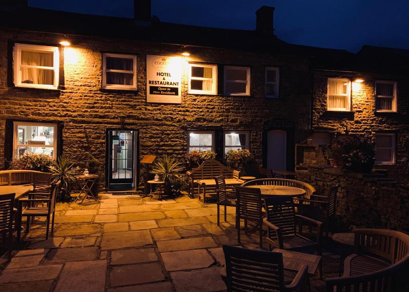 England Hawes exterior view