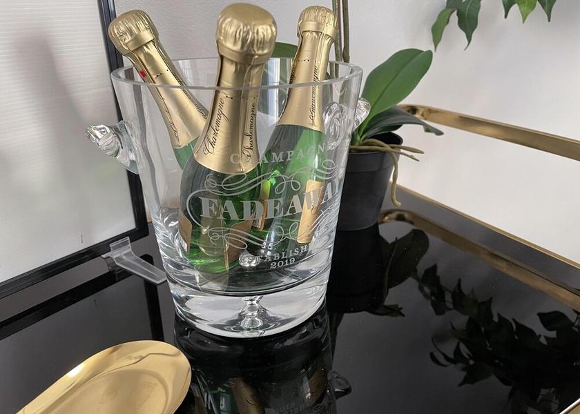 England Dartford Dining Area