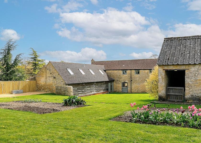 England Chipping Norton Exterior Detail