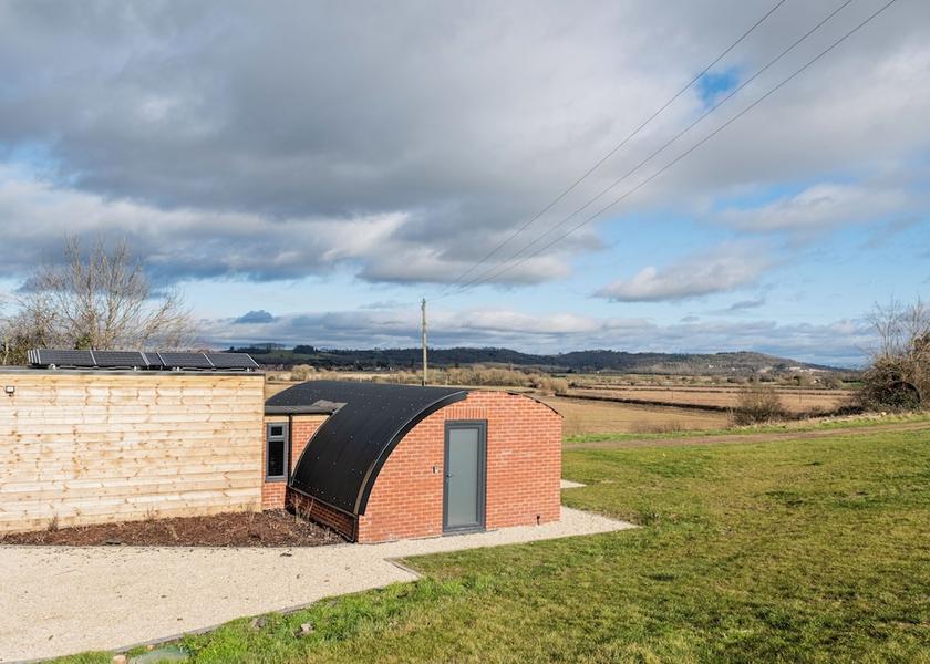 England Pershore Exterior Detail