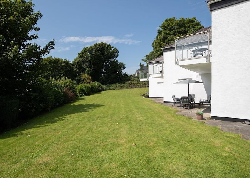 Wales Saundersfoot Room