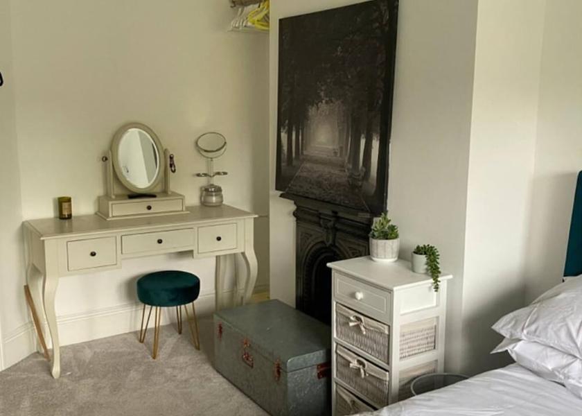 England Altrincham Room