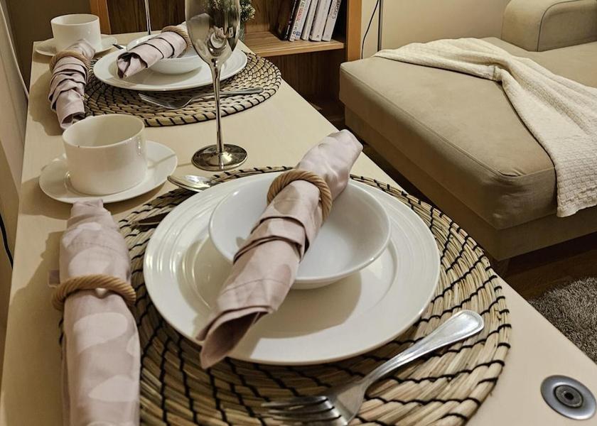 England Barnet Interior Entrance