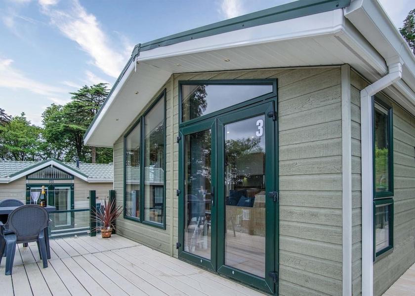 Wales Carmarthen Property Grounds