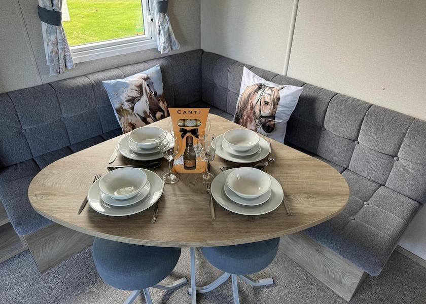 England Berwick-upon-Tweed Dining Area