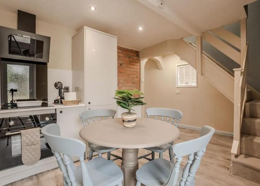 England Driffield Dining Area