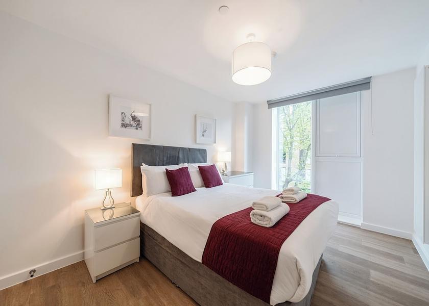 England Walton-on-Thames Room