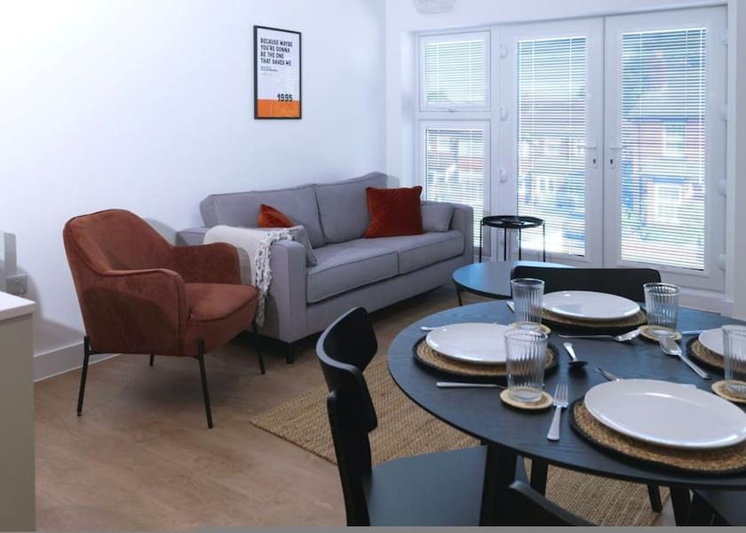 England Cheadle Room