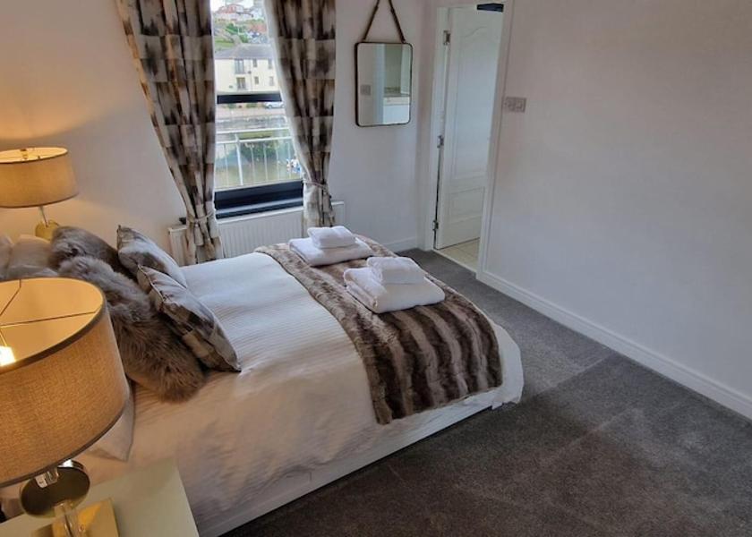 Scotland Kirkcaldy Room