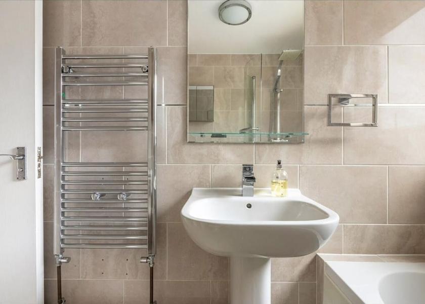 England Bromley Bathroom