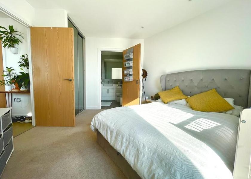 England Barking Room