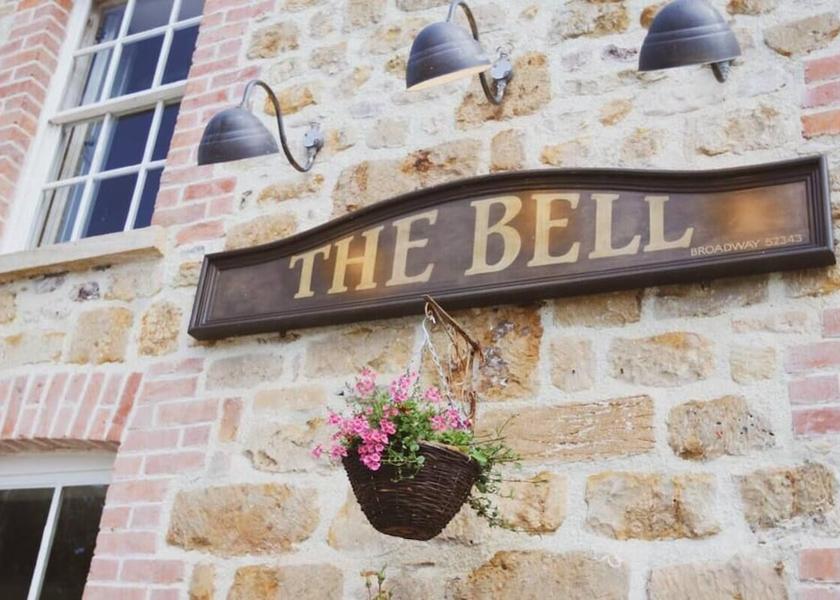 England Ilminster Exterior Detail