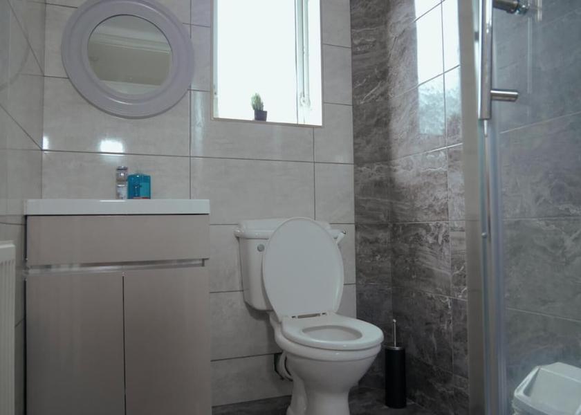 England Royal Leamington Spa Bathroom