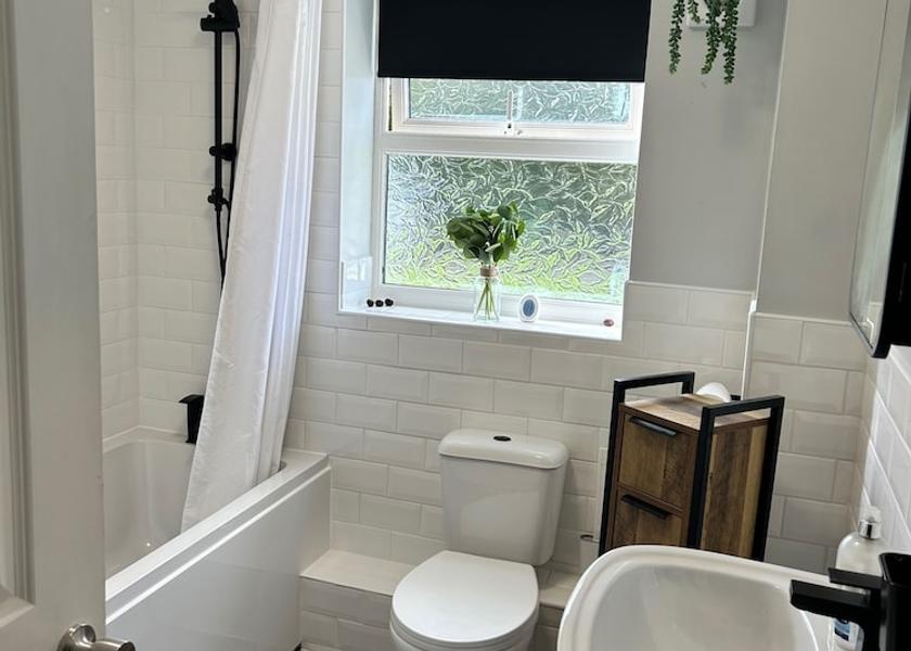 England Bromyard Bathroom