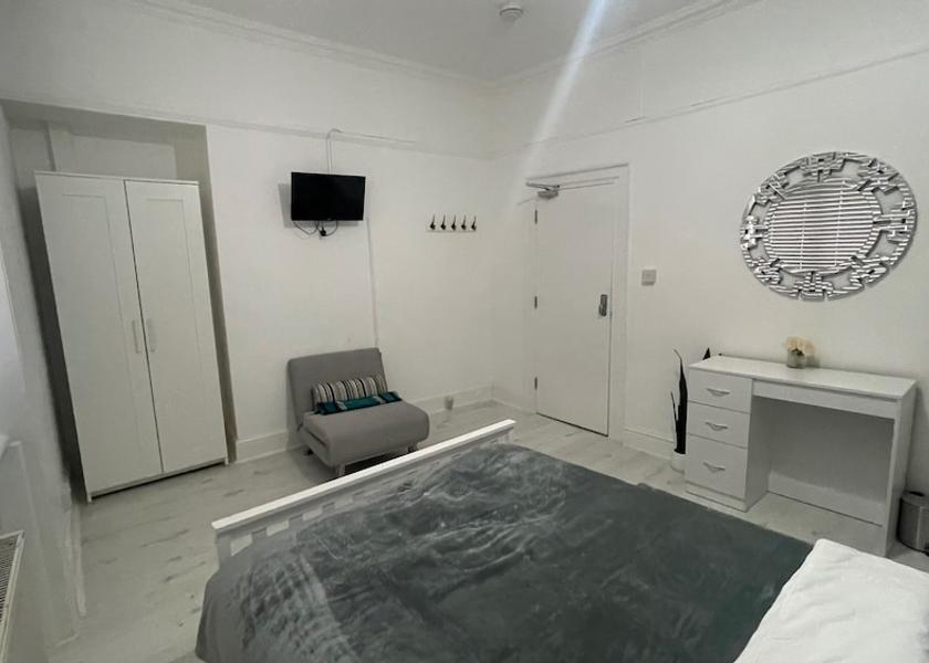 England Poole Room