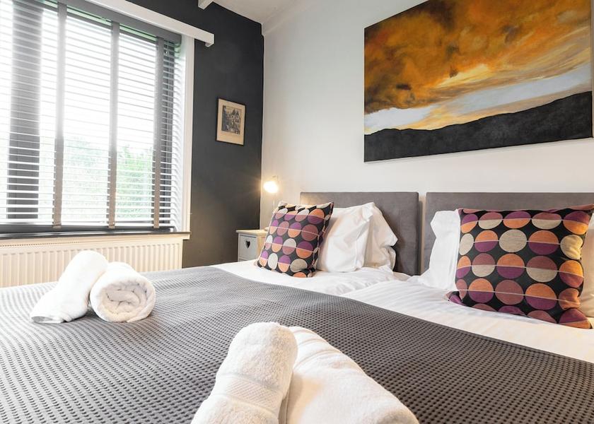 England Pershore Room