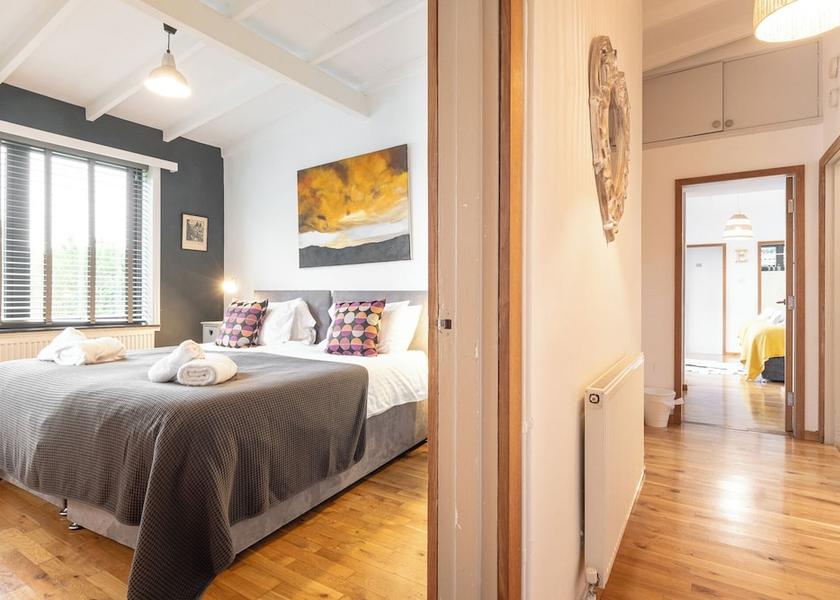 England Pershore Room