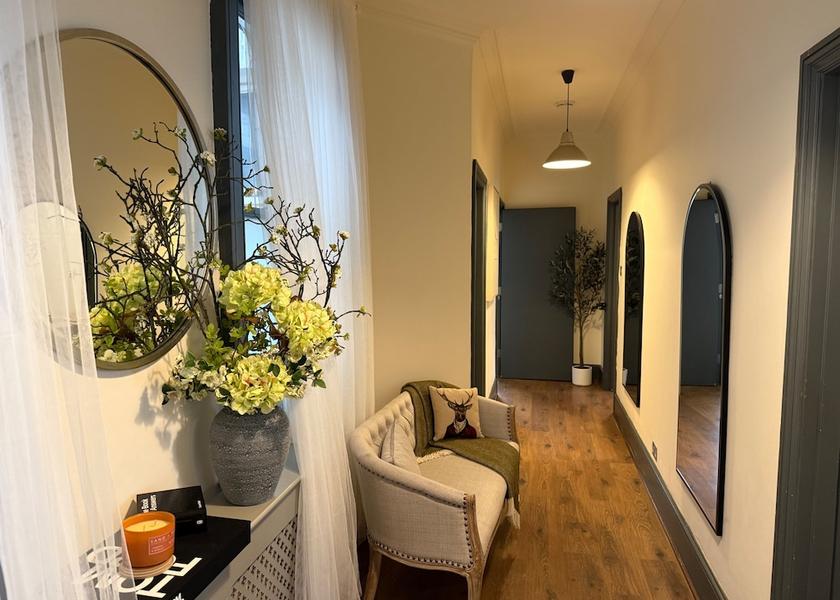 England Royal Tunbridge Wells Interior Entrance