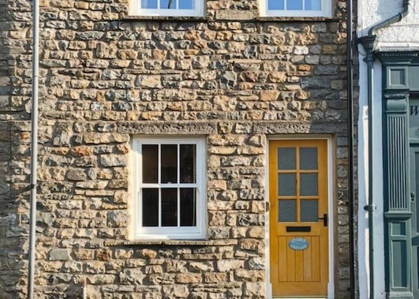 England Sedbergh Exterior Detail
