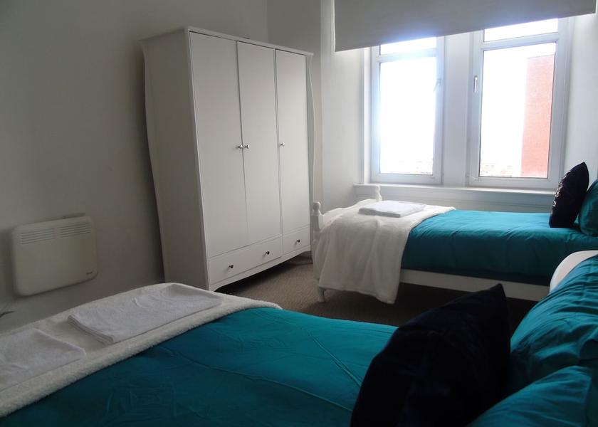 Scotland Greenock Room