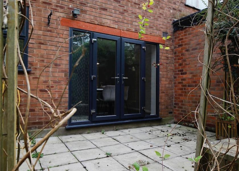 England Cheadle Exterior Detail