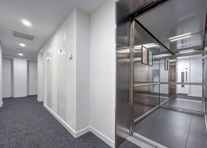 England Wembley Room