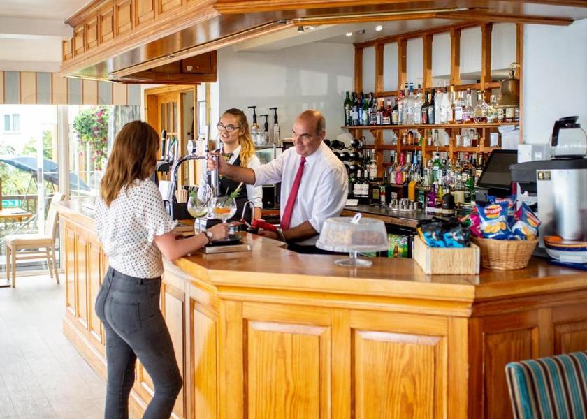 England Looe facilities