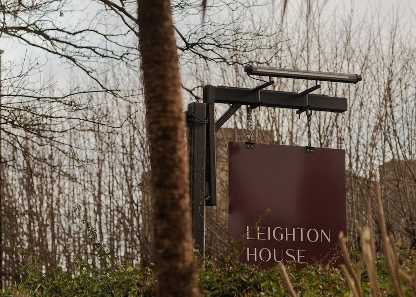 England Bath Exterior Detail