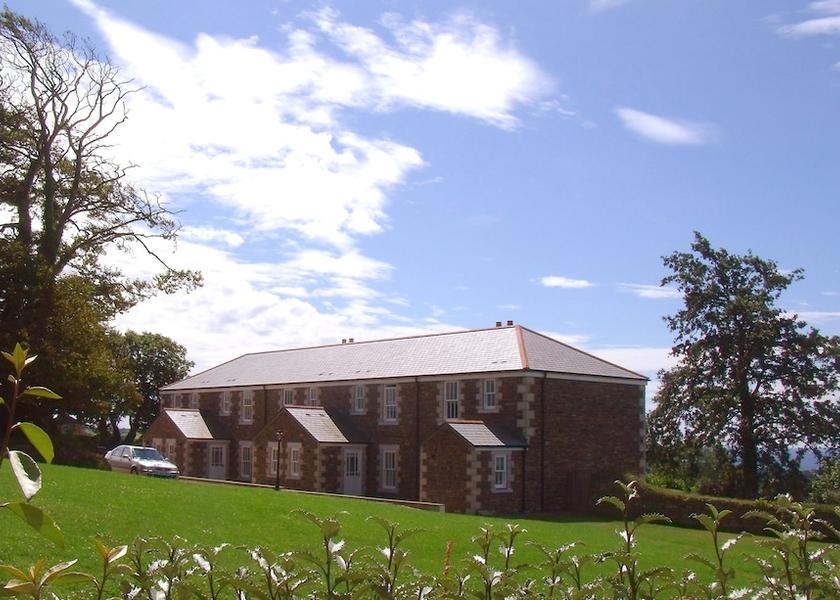 England Par Property Grounds