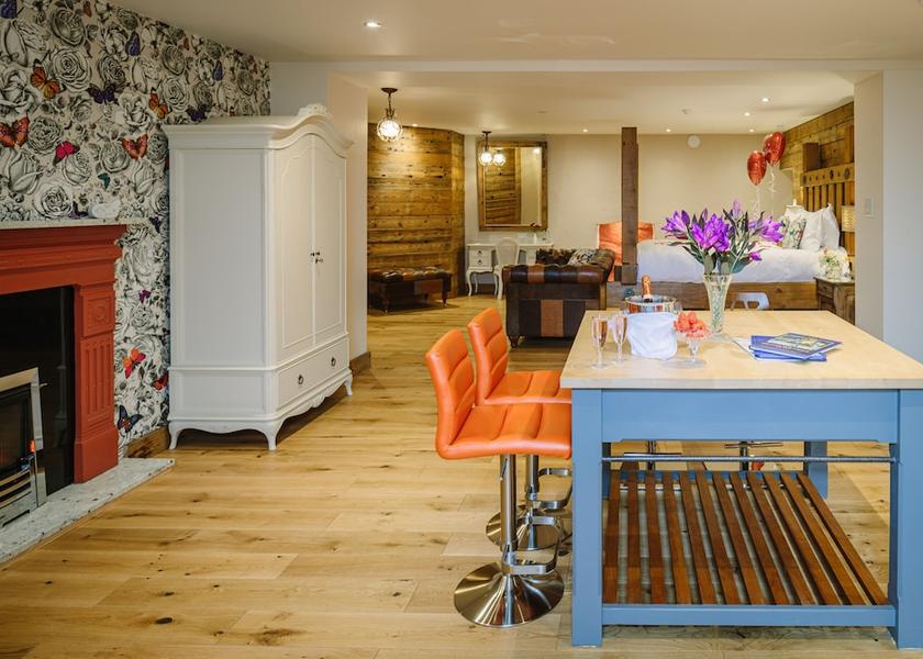 England Grange-over-Sands Room