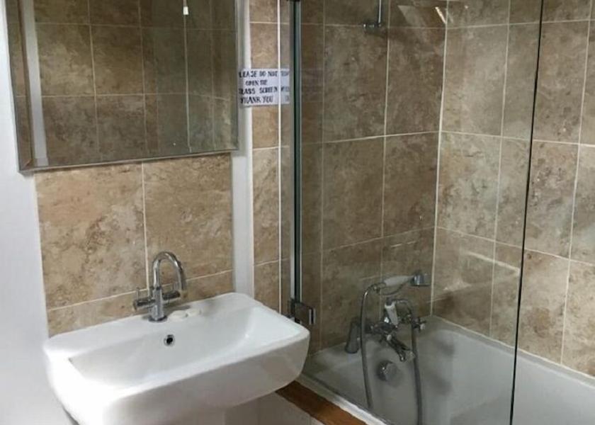 England Banbury Bathroom