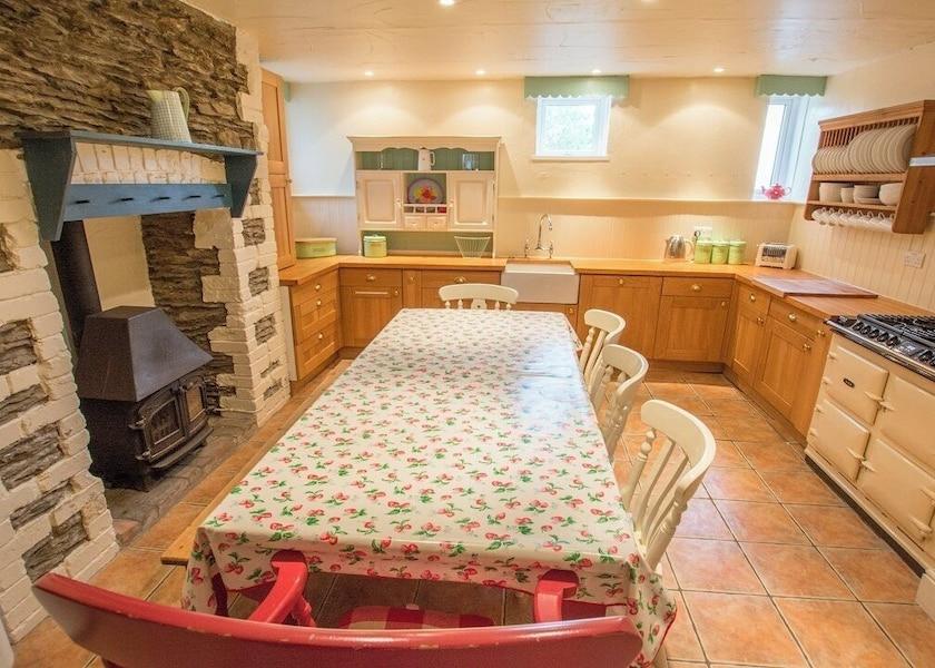 England Braunton Kitchen