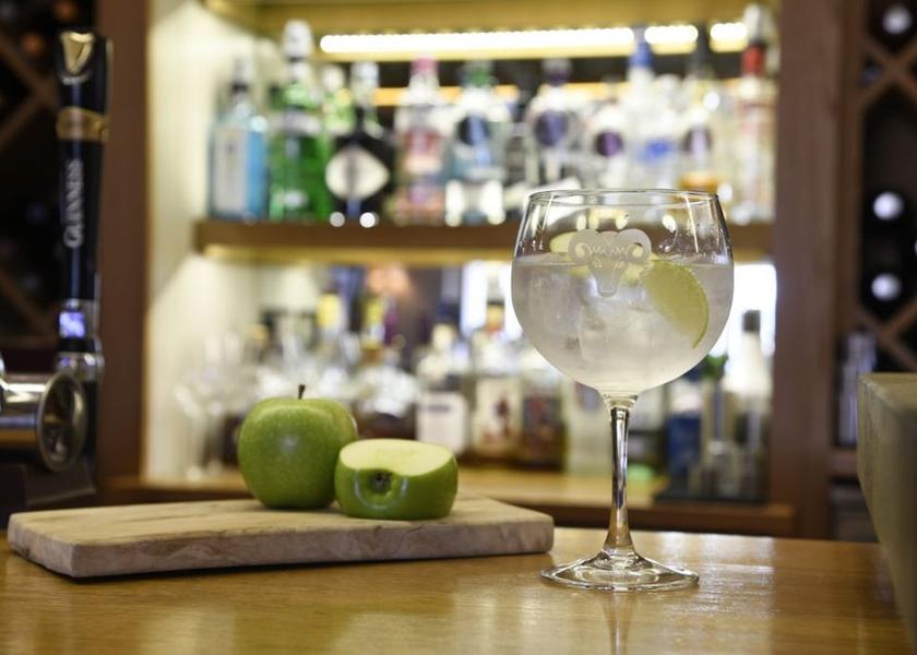 England Marlborough Bar