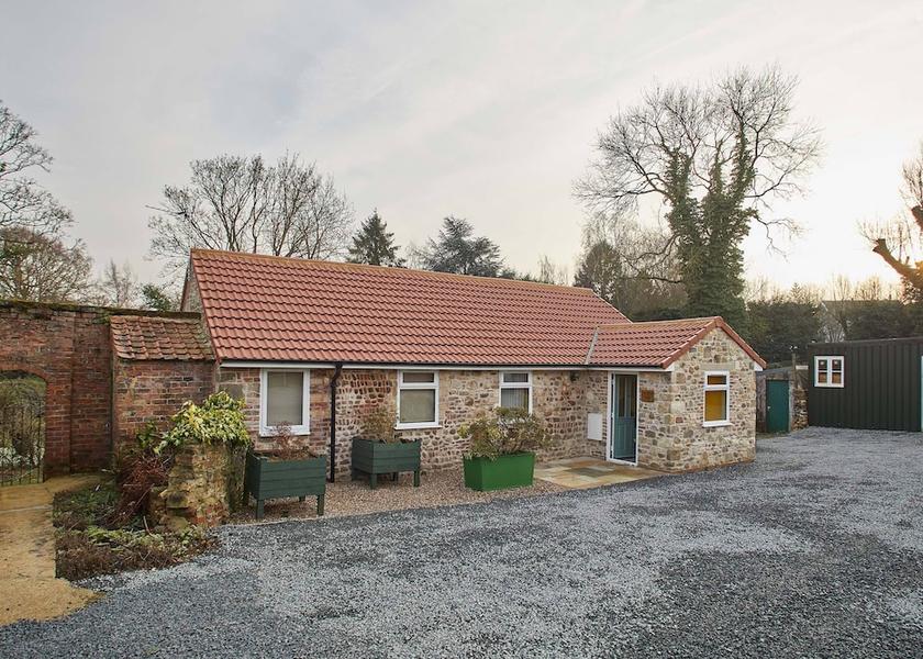 England Knaresborough Exterior Detail