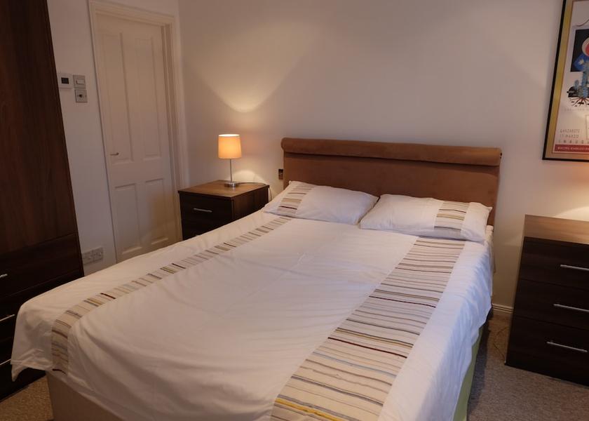 England Saltash Room