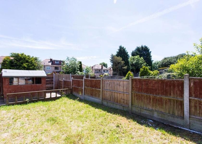 England Romford Property Grounds
